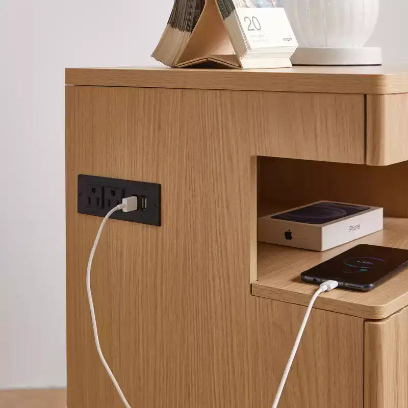 Table de Chevet Moderne en Bois avec 2 Tiroirs, Étagère Ouverte et Station de Charge