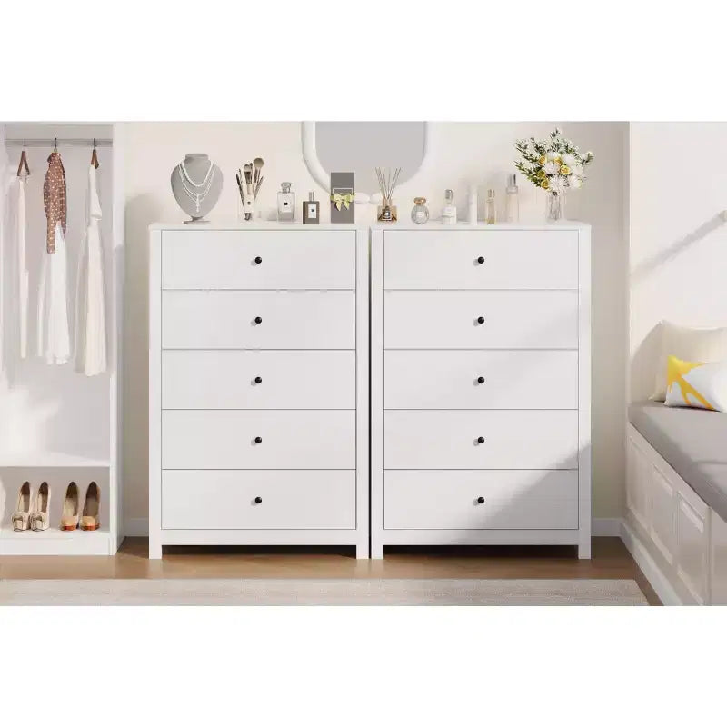 5 Drawer Dresser for Bedroom, Wood Storage Chest with Deep Drawers, Modern Simple Dresser for Living Room Hallway