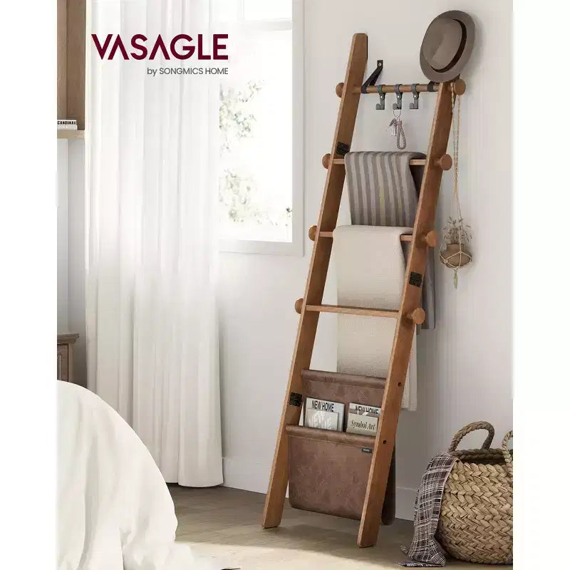 Blanket Ladder, 5-Tier Wooden Ladder Shelf, Decorative Farmhouse Blanket Rack with Synthetic Leather Bag, Metal Hooks, Cream White