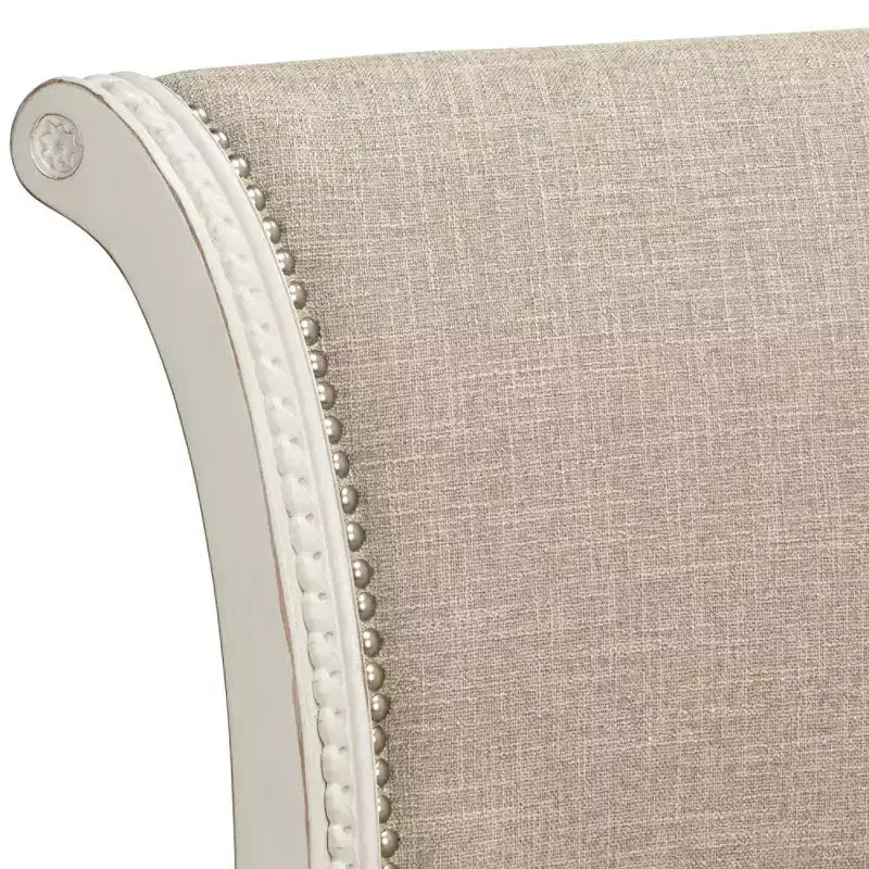 Tabouret de bar pivotant en bois blanc de 77,5 cm de haut, coussin crème à volutes traditionnelles avec dossier et repose-pieds, pour comptoir de cuisine.