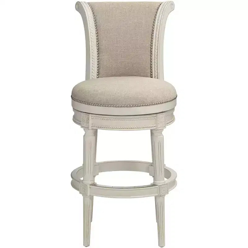 Tabouret de bar pivotant en bois blanc de 77,5 cm de haut, coussin crème à volutes traditionnelles avec dossier et repose-pieds, pour comptoir de cuisine.