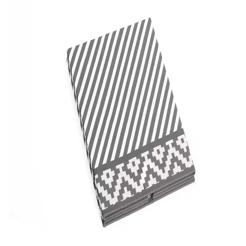 Diamond Gray/White Collapsible Laundry Hamper