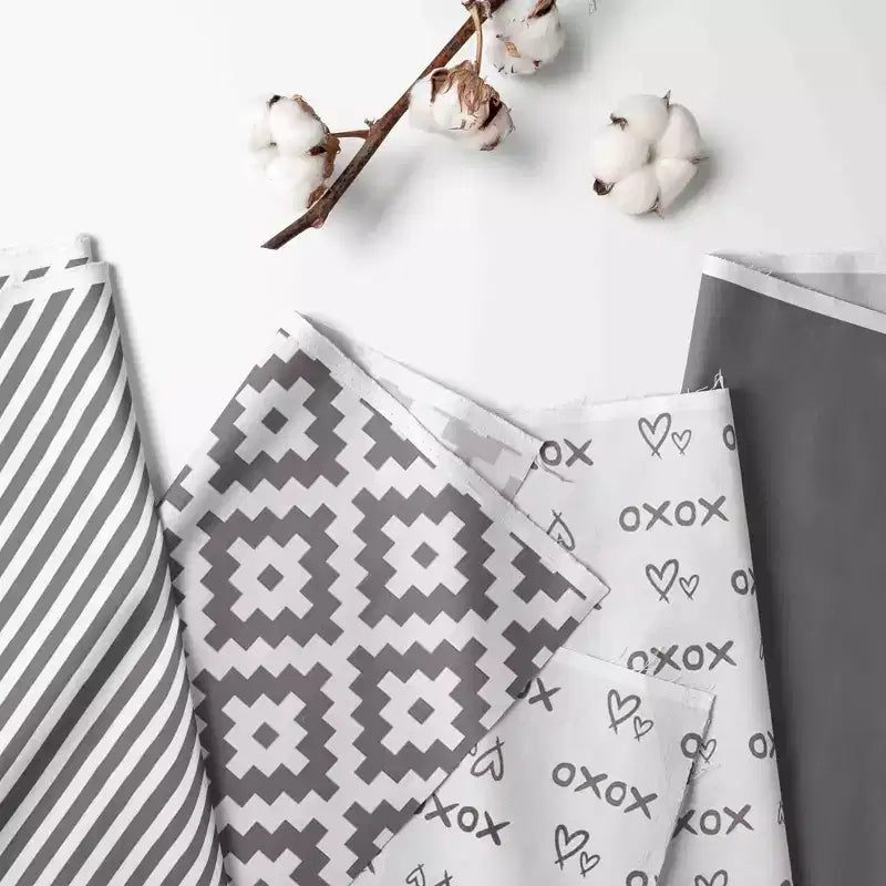 Diamond Gray/White Collapsible Laundry Hamper